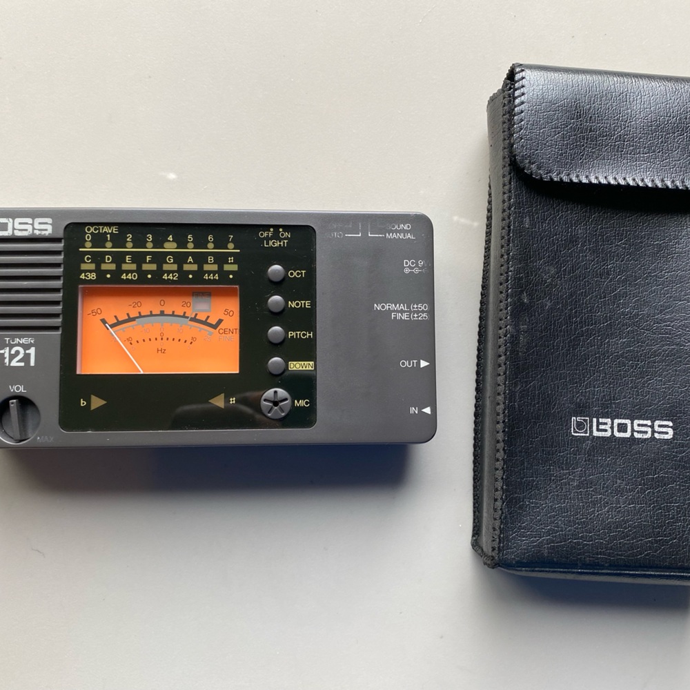 BOSS TU-121 Chromatic Tuner